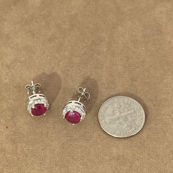 Elegant Round Faceted 6.5mm Nice 3/5 Carat Each Red Ruby Earrings - Picture 6 of 7